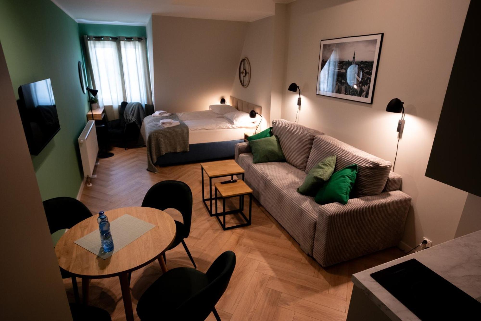 Apartamenty Drevny Kocur Poznan Exterior photo
