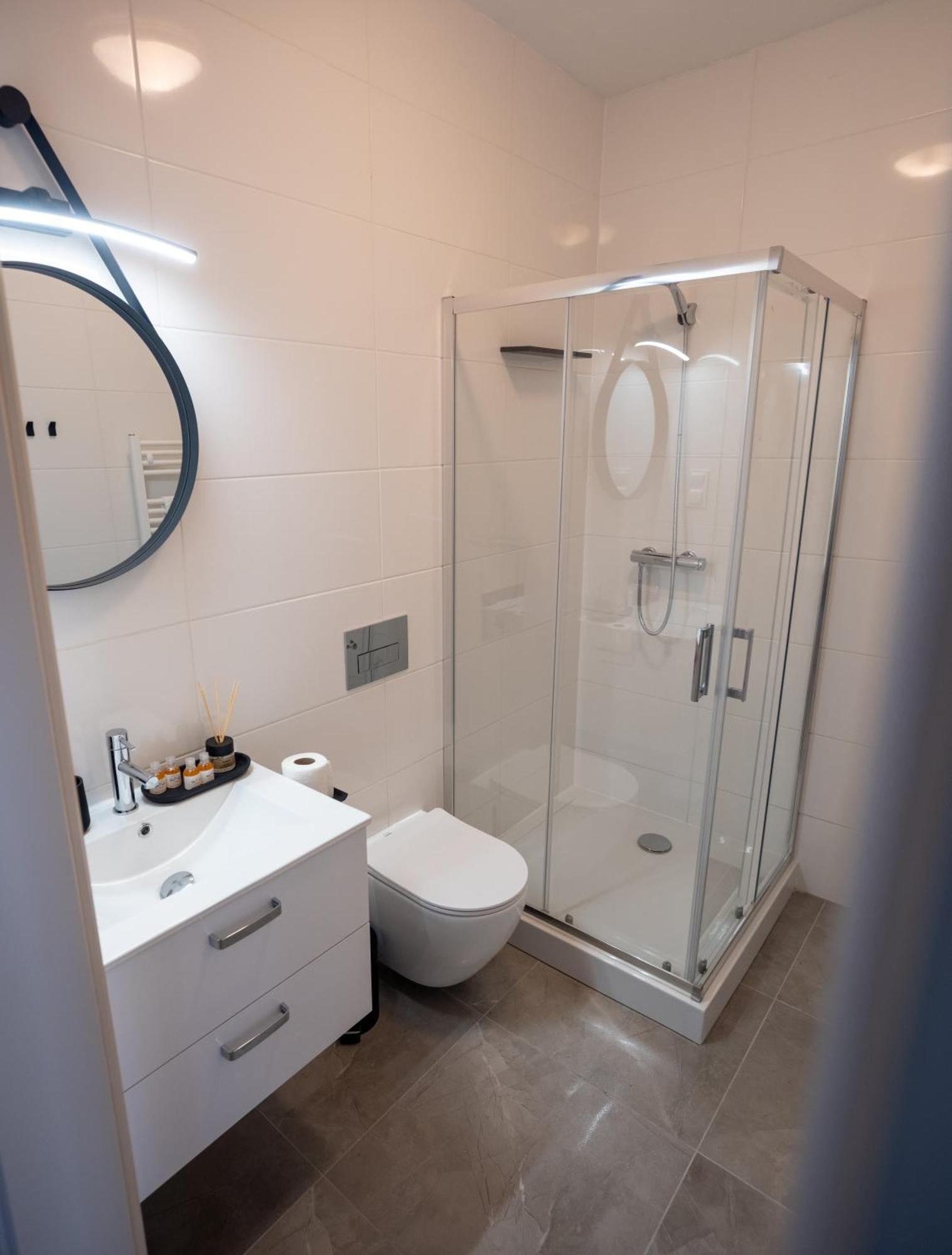 Apartamenty Drevny Kocur Poznan Exterior photo