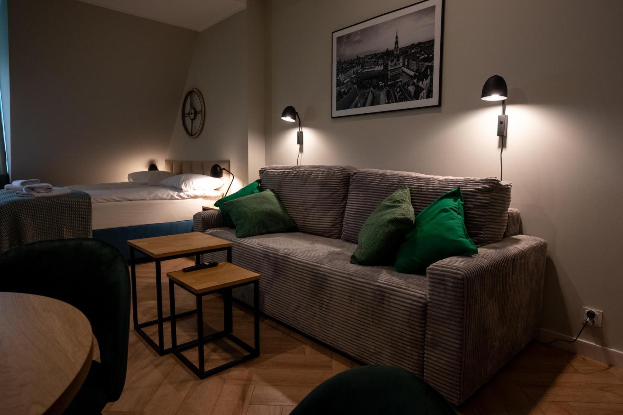 Apartamenty Drevny Kocur Poznan Exterior photo