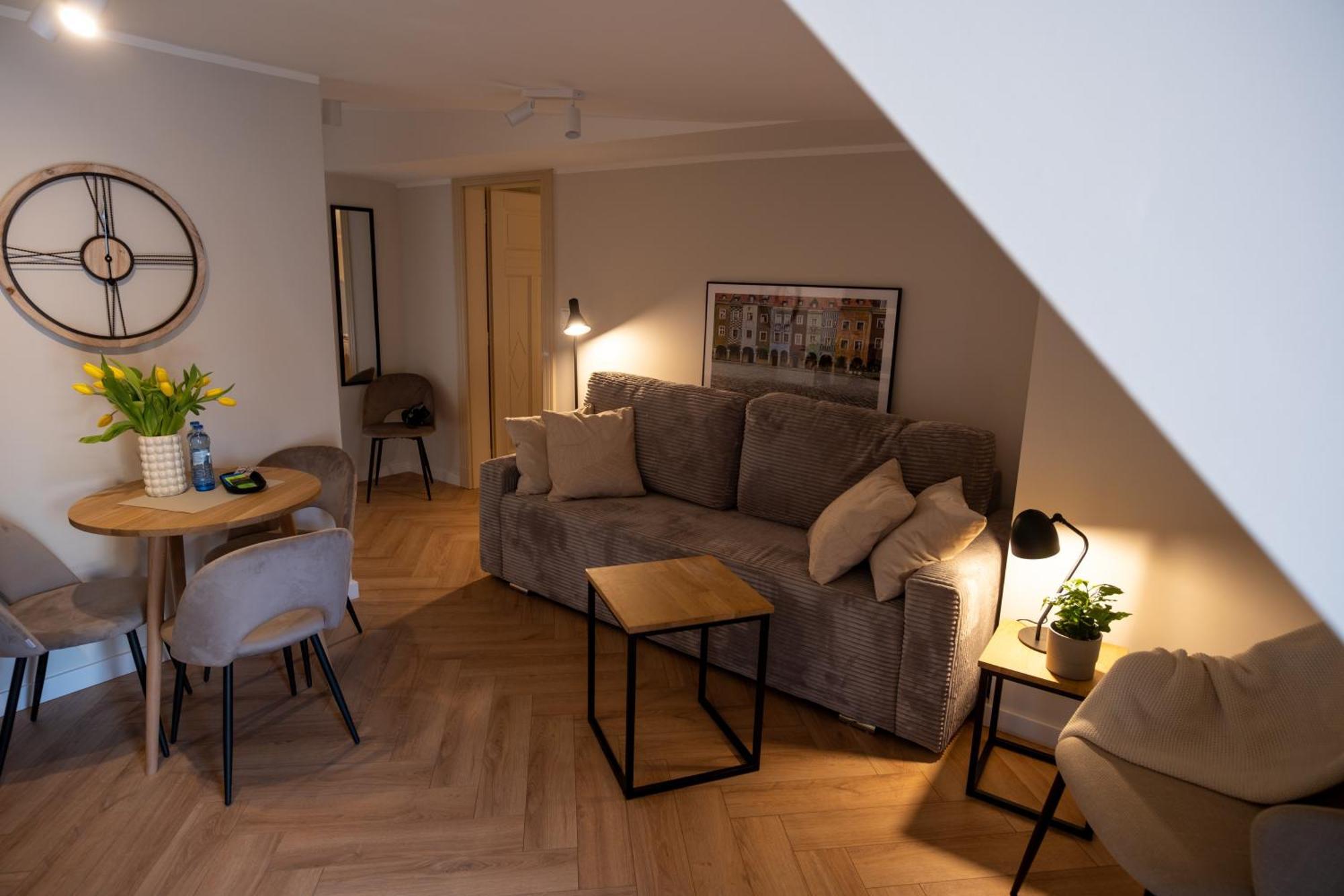 Apartamenty Drevny Kocur Poznan Exterior photo